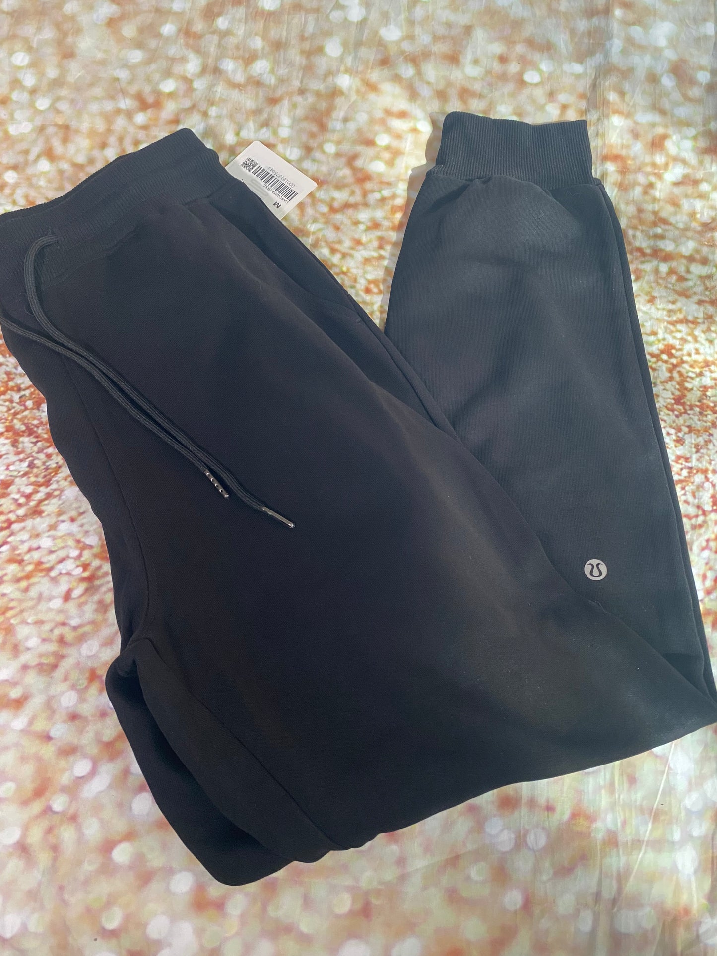 Women ๐ Medium Black Joggers