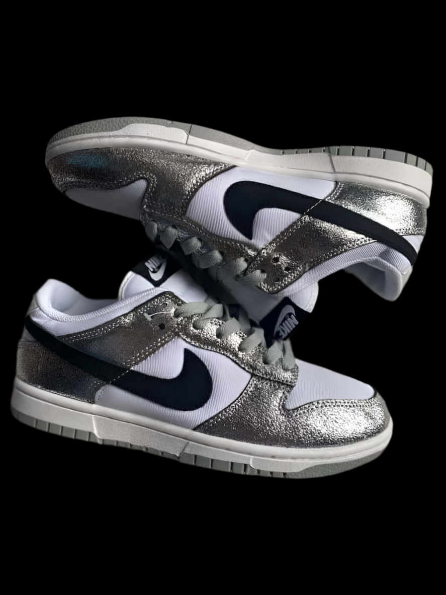 Women size 10 Sneaker