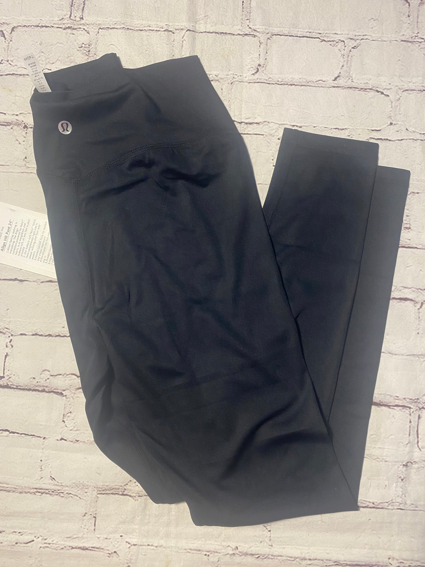 Women Black leggings - Size 6 (fits a size 4)