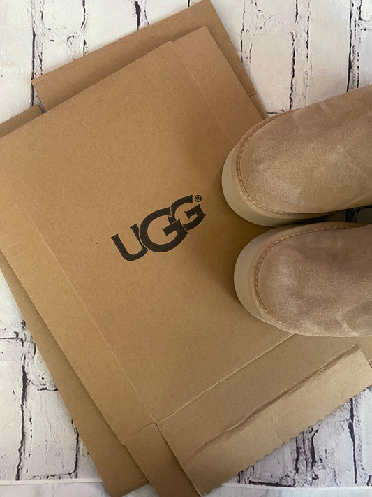Ugg Mini with Box - Women size 4 - fits as a size Youth 2-2.5