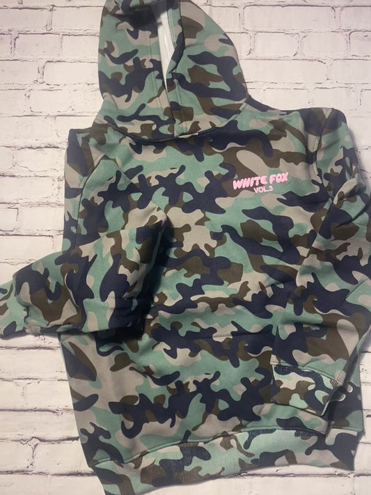 White Fox Hoodie - Camo - Size Adult Small